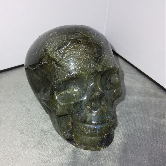 Labradorite crystal Skull Carving - Picture 1 of 7